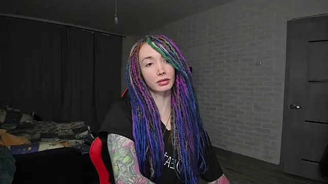 Roxy Silver online show from January 6, 2025, 1:30 pm