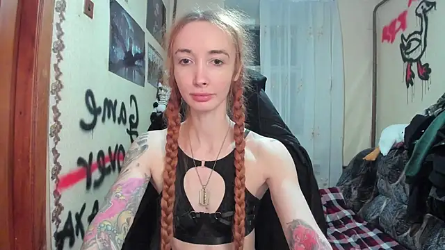 Roxy Silver online show from February 26, 2025, 9:58 pm