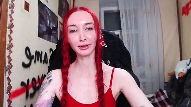 Roxy Silver online show from April 16, 2026, 9:39 pm