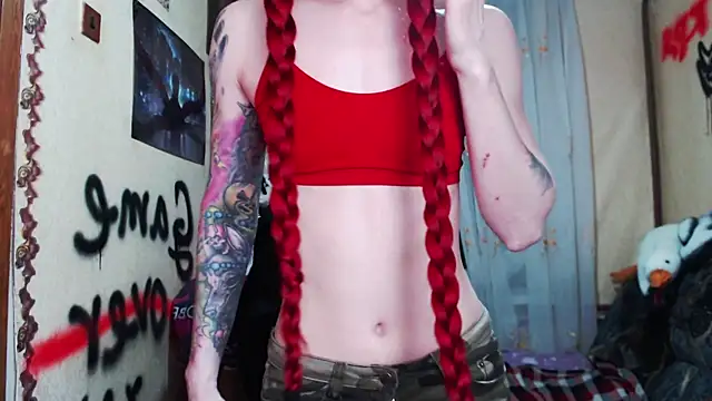 Roxy Silver online show from April 18, 2026, 8:42 pm