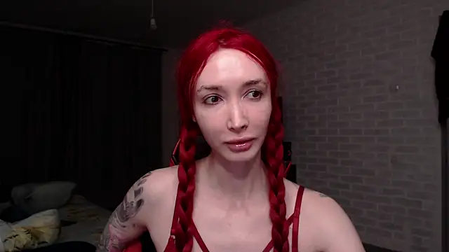 Snapshot of Roxy_Silver chatting on July 19, 2026, 8:34 pm Roxy Silver online show from July 19, 2026, 8:34 pm