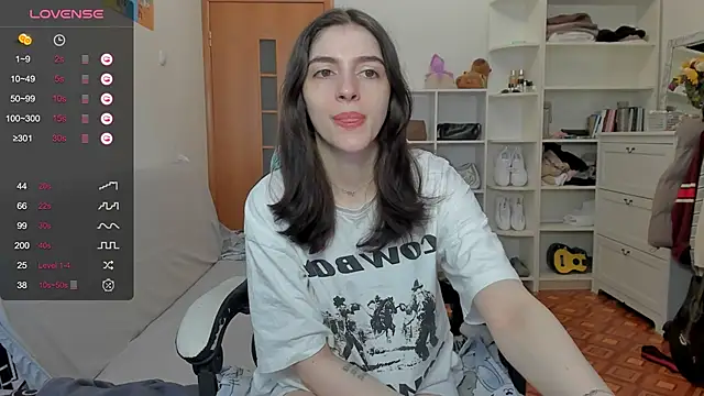 broosnica1 online show from April 12, 2026, 7:35 am