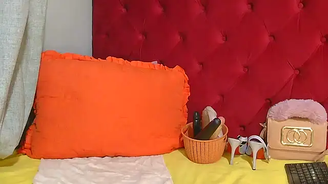 punkyxxx online show from March 27, 2026, 4:07 am