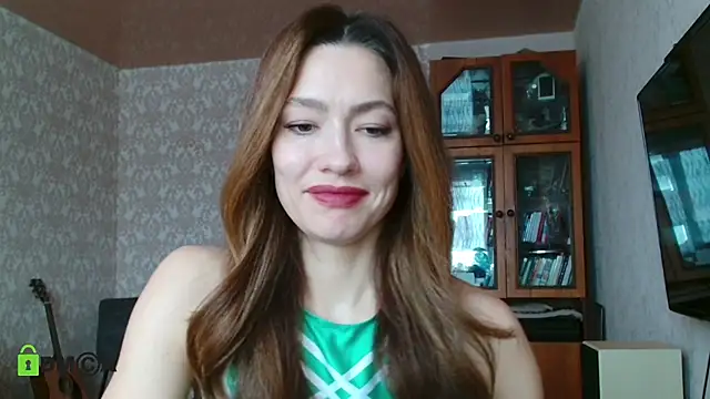 alicia spicy online show from December 5, 2024, 7:49 am