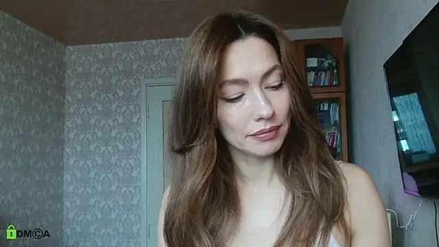 alicia spicy online show from October 16, 2025, 4:46 am