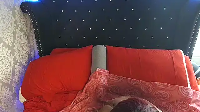 msyvette1970xh online show from January 4, 2025, 4:22 pm