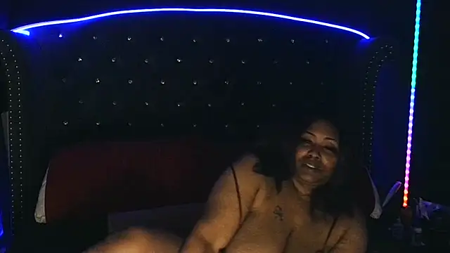 msyvette1970xh online show from February 7, 2025, 1:53 pm