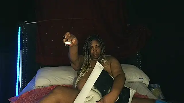 msyvette1970xh online show from October 26, 2025, 11:20 pm