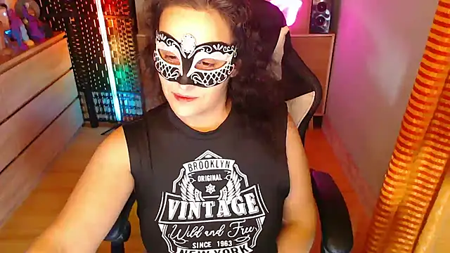 Maria A MUDA online show from December 10, 2024, 10:16 pm