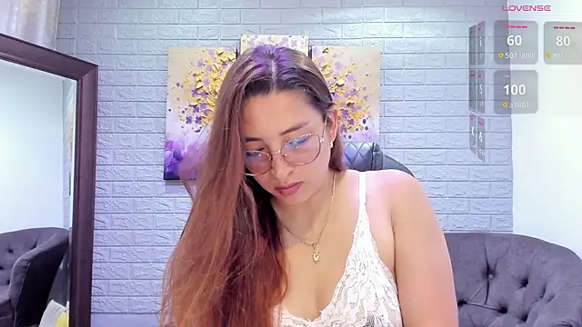  LaraMom  online show from February 26, 2026, 7:46 pm