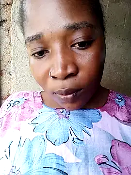 queen boobilicious  online show from December 20, 2025, 7:48 am