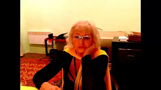 Natali7634 online show from February 5, 2026, 3:49 pm