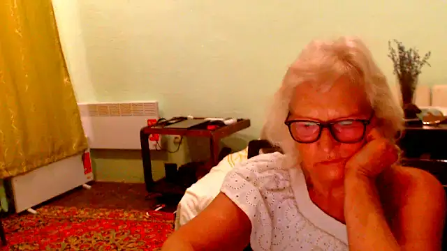 Natali7634 online show from July 6, 2026, 5:15 am