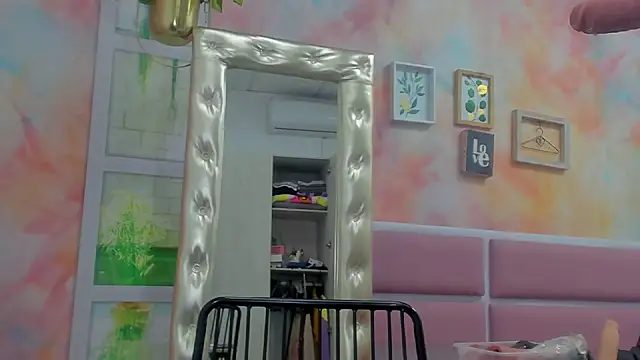 Idiris big online show from March 15, 2025, 4:10 pm