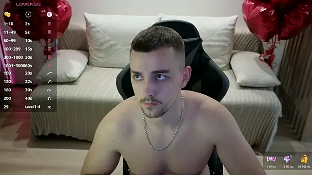 Larstar01 online show from November 4, 2025, 11:59 pm