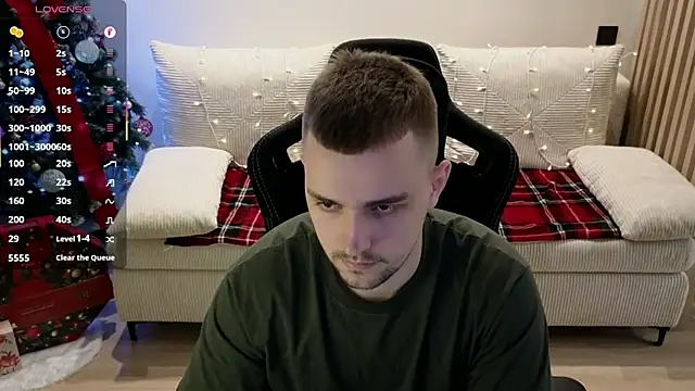 Larstar01 online show from January 5, 2026, 10:35 pm