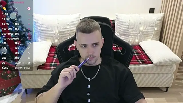 Larstar01 online show from January 10, 2026, 11:09 pm