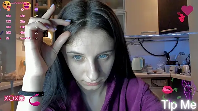  Nika Kik online show from March 5, 2025, 8:21 pm