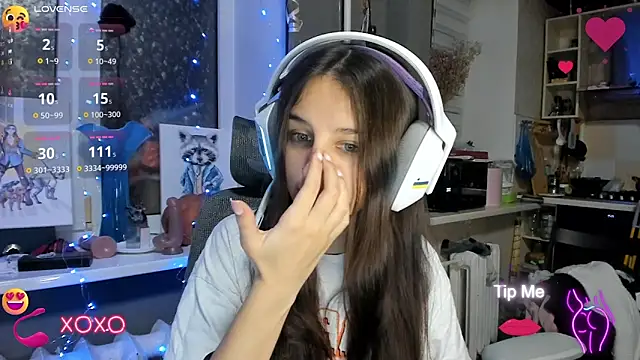  Nika Kik online show from November 5, 2025, 6:30 pm