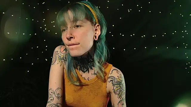 Littlespacemouse online show from December 4, 2025, 11:52 am