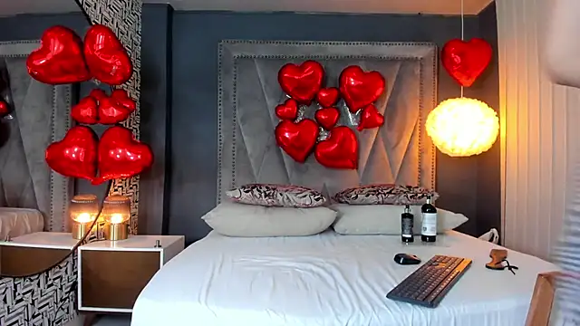 nahomi sweett online show from February 6, 2025, 10:59 am