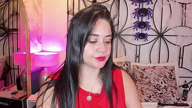 nahomi sweett online show from October 22, 2025, 10:59 am