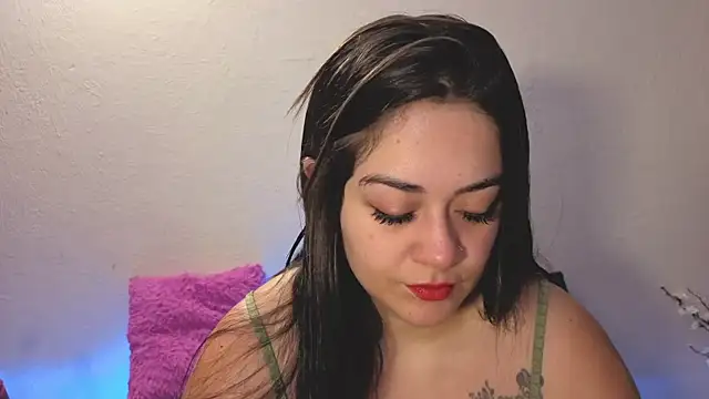 Snapshot of nahomi_sweett chatting on July 11, 2026, 11:13 am nahomi sweett online show from July 11, 2026, 11:13 am