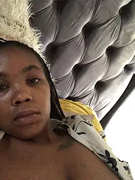 Nicole Liam  online show from January 17, 2026, 11:48 am