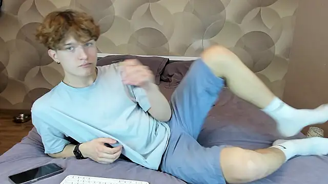 Ian Flor online show from January 16, 2026, 2:43 pm