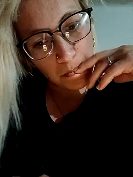 rusher27 online show from May 9, 2026, 4:28 am