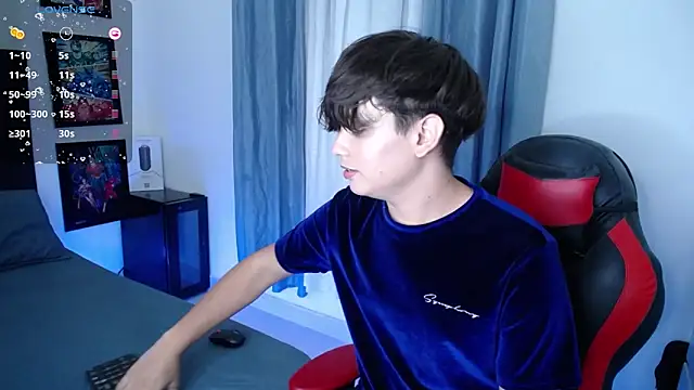 Snapshot of andyboy- chatting on December 17, 2024, 3:06 am andyboy- online show from December 17, 2024, 3:06 am