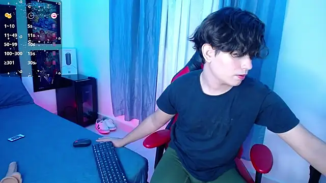 Snapshot of andyboy- chatting on January 20, 2025, 12:46 am andyboy- online show from January 20, 2025, 12:46 am