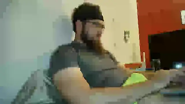 Snapshot of dikdowndaddy chatting on December 4, 2024, 6:33 am dikdowndaddy online show from December 4, 2024, 6:33 am