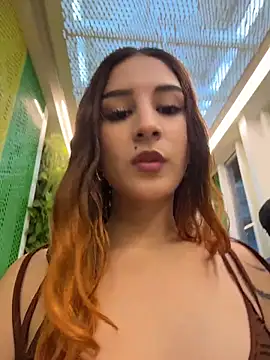 Mon Cherry online show from February 10, 2026, 1:21 am