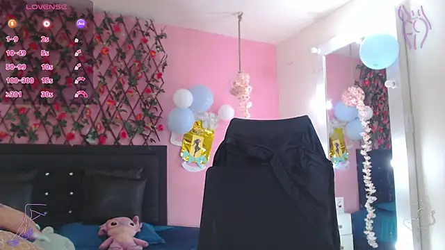 SamaraCortez online show from September 23, 2025, 7:06 pm