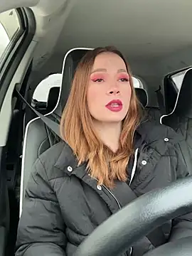 LavenderHot online show from December 12, 2024, 4:37 am