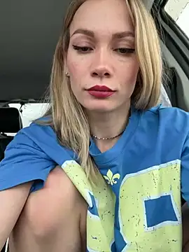 LavenderHot online show from January 22, 2025, 6:20 am