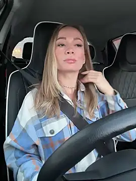 LavenderHot online show from February 4, 2025, 2:07 am