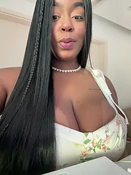 latinababyy online show from February 21, 2026, 11:22 am