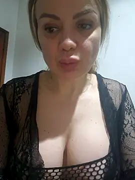 eva ragazzadolce online show from February 18, 2025, 6:26 pm