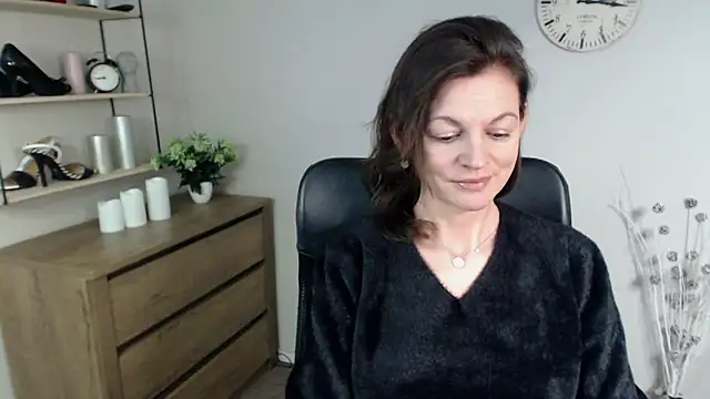 VivianWILD online show from January 2, 2025, 9:54 am