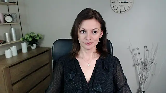 VivianWILD online show from January 14, 2025, 10:27 am