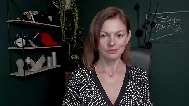 VivianWILD online show from September 15, 2025, 6:35 am