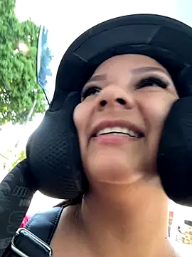 loreth J online show from September 9, 2025, 1:10 pm