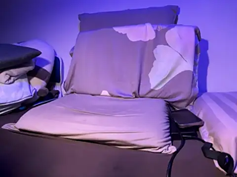 cloudboy kk8 online show from March 16, 2026, 5:17 pm