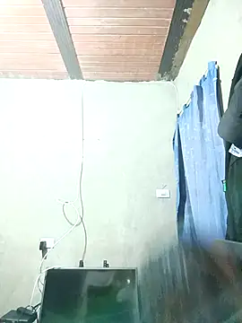 Giselabrunette25 online show from October 23, 2025, 5:40 am