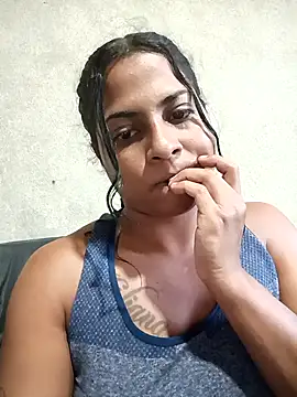 Giselabrunette25 online show from November 22, 2025, 10:20 pm