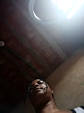 Giselabrunette25 online show from November 28, 2025, 7:49 pm