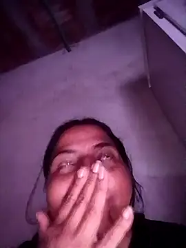 Giselabrunette25 online show from February 15, 2026, 2:41 am