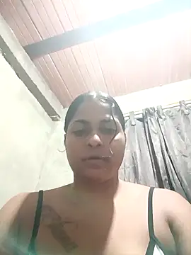 Giselabrunette25 online show from March 11, 2026, 2:50 am